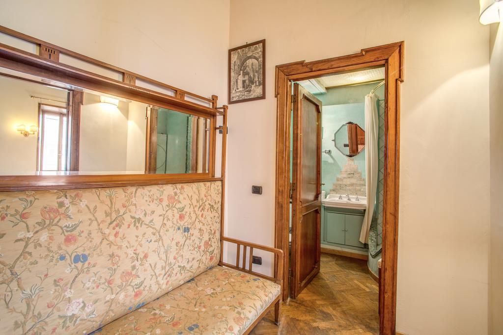 La Casa Del Capitano Hotel โรม ภายนอก รูปภาพ