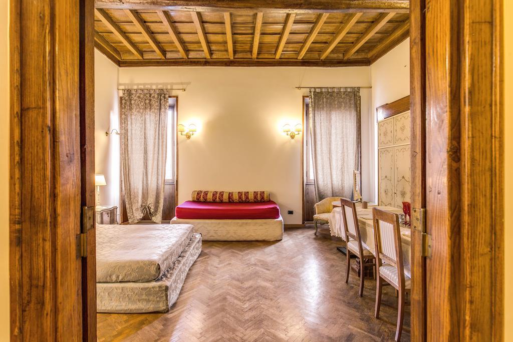 La Casa Del Capitano Hotel โรม ภายนอก รูปภาพ