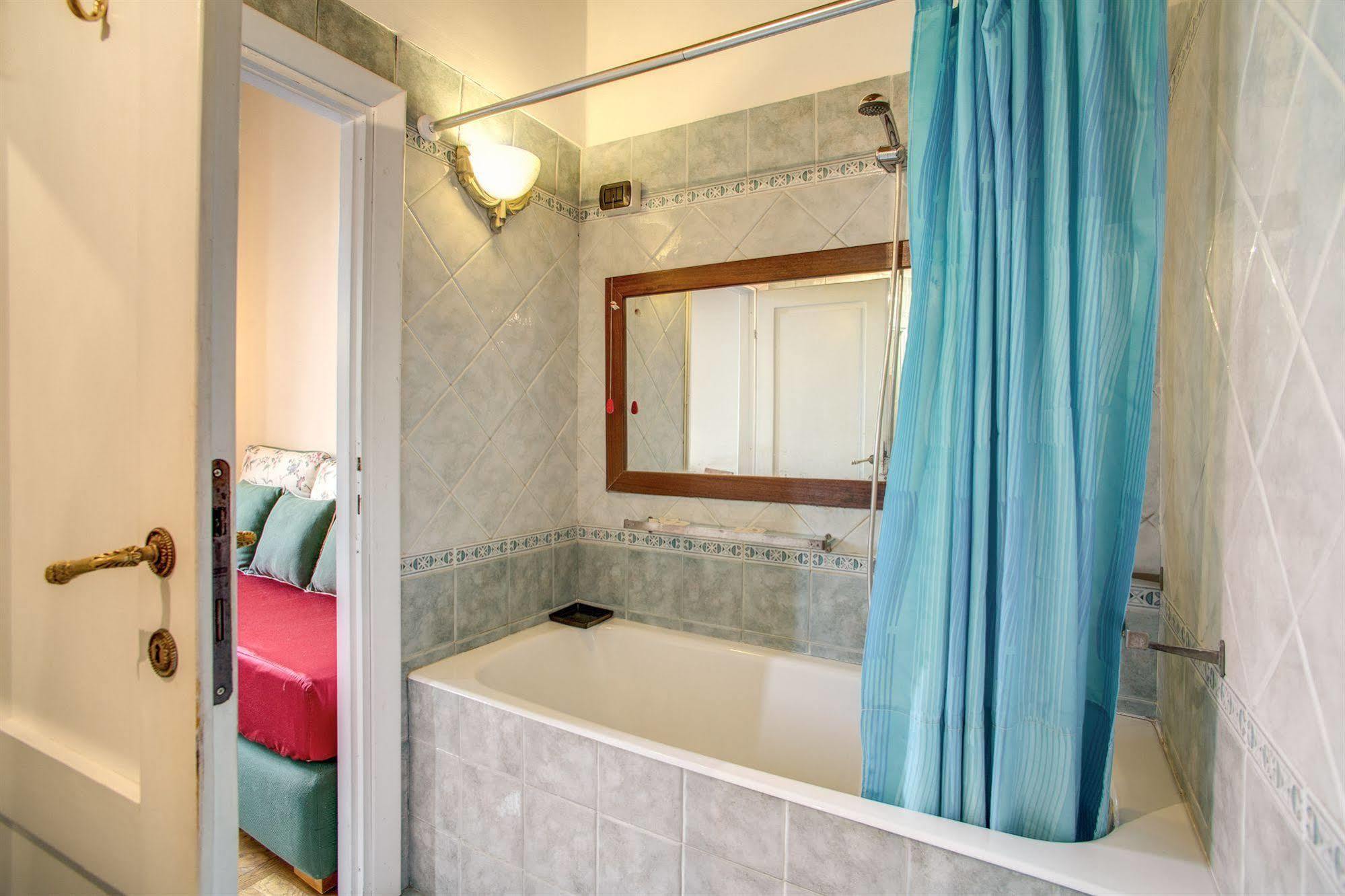La Casa Del Capitano Hotel โรม ภายนอก รูปภาพ
