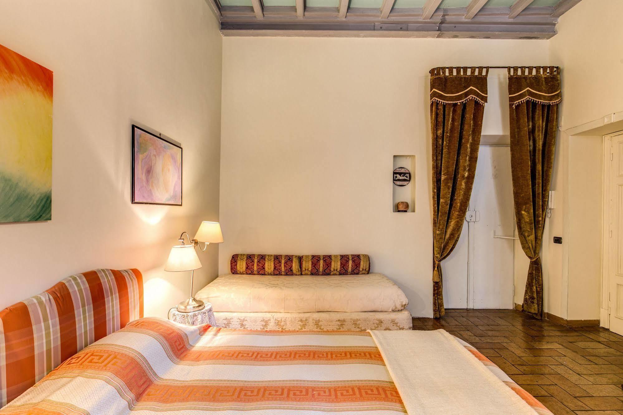 La Casa Del Capitano Hotel โรม ภายนอก รูปภาพ