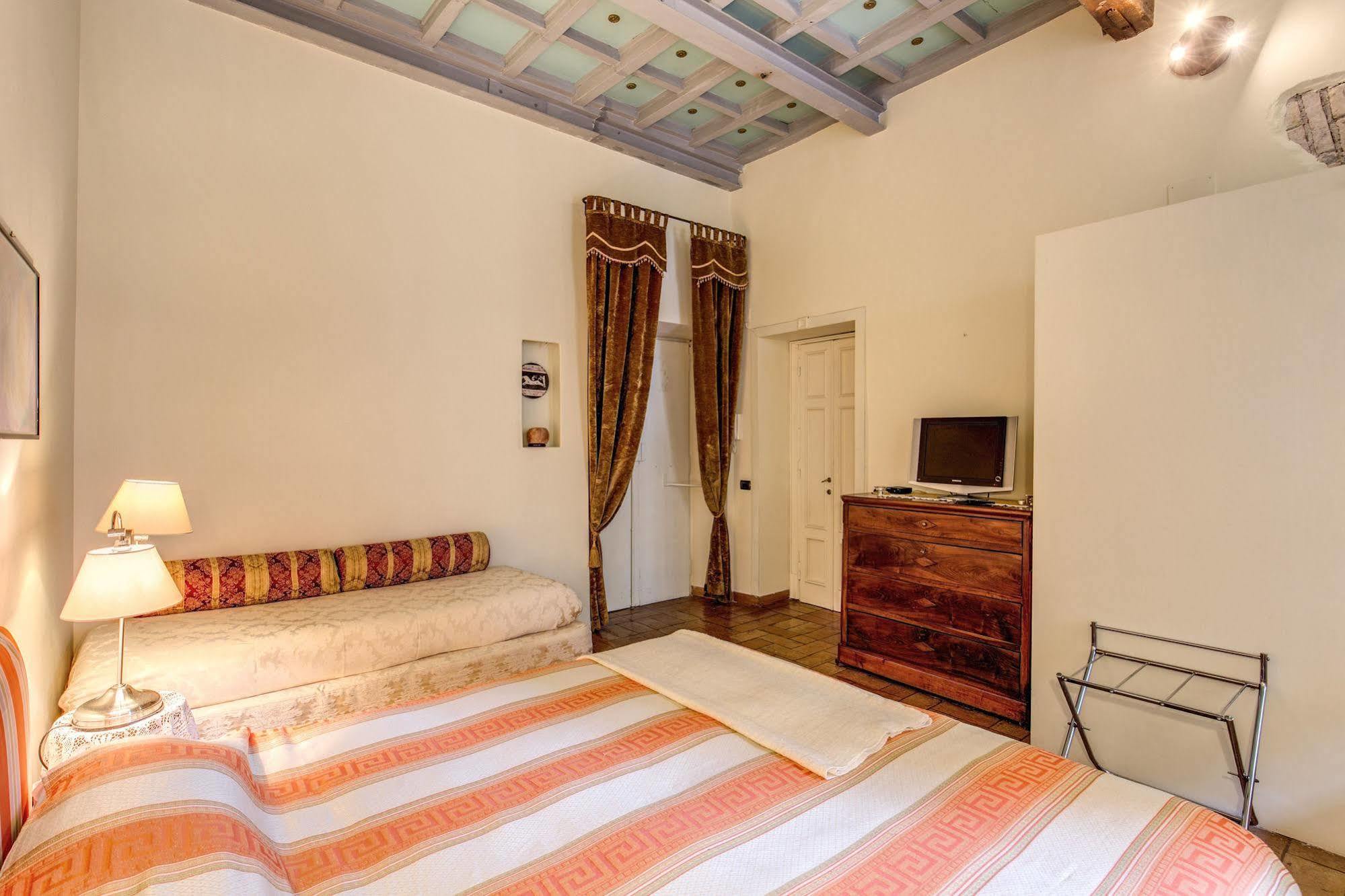 La Casa Del Capitano Hotel โรม ภายนอก รูปภาพ
