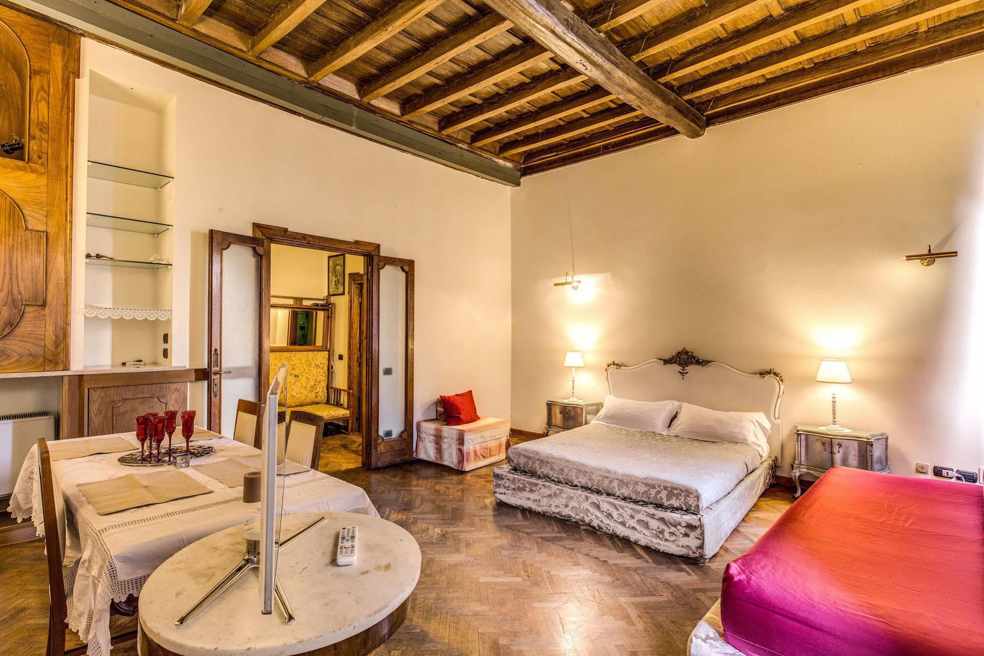 La Casa Del Capitano Hotel โรม ภายนอก รูปภาพ