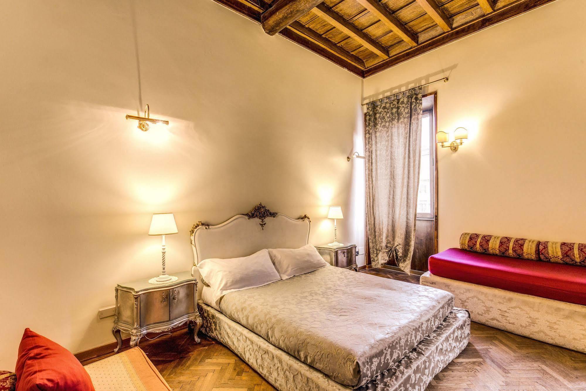 La Casa Del Capitano Hotel โรม ภายนอก รูปภาพ