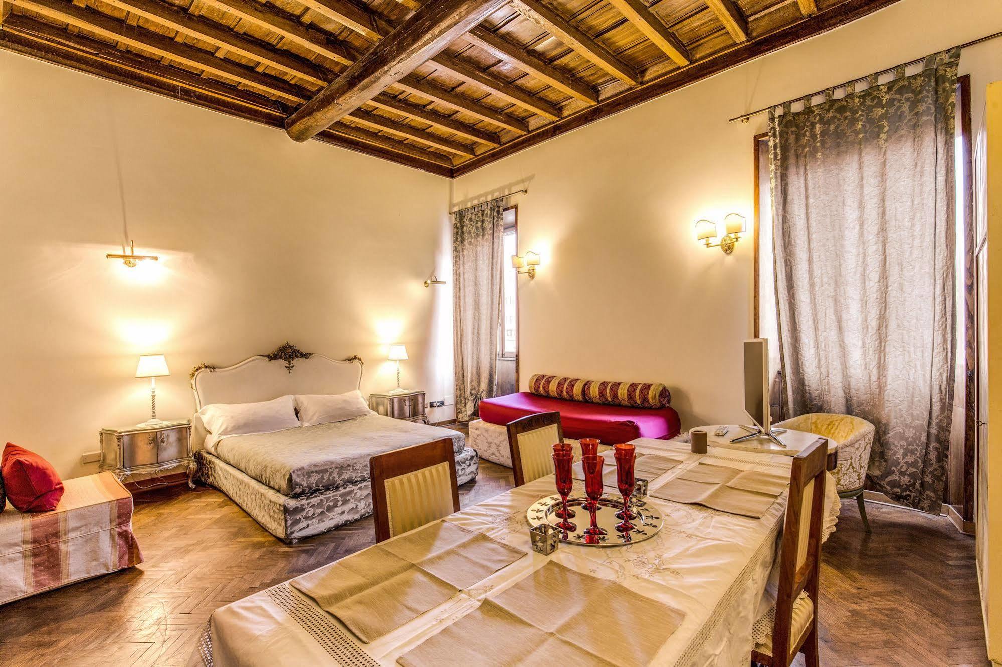 La Casa Del Capitano Hotel โรม ภายนอก รูปภาพ